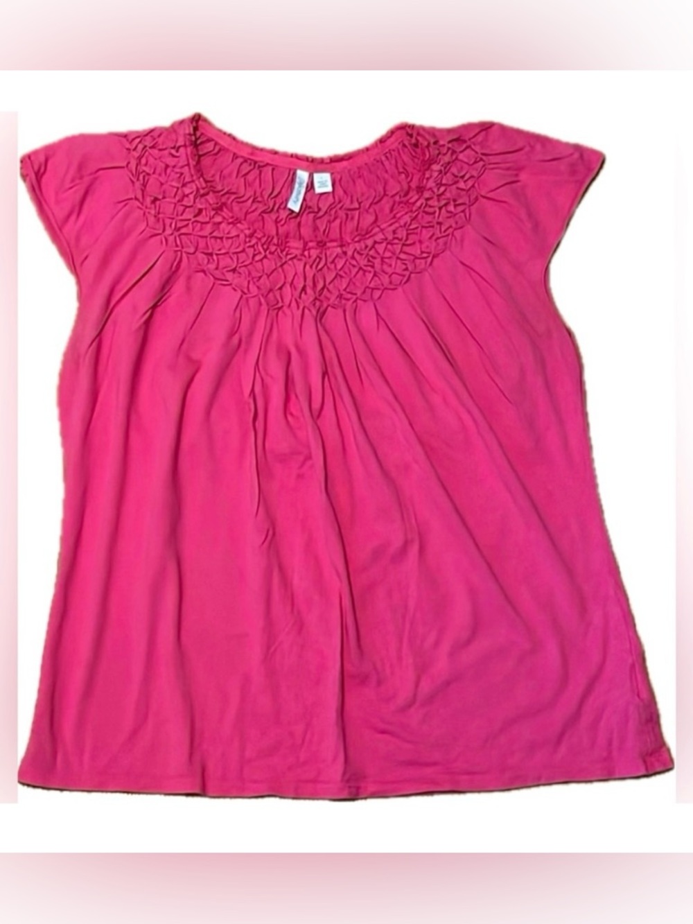Relativity pink smocked shirt with cap sleeves. Women’s size Large